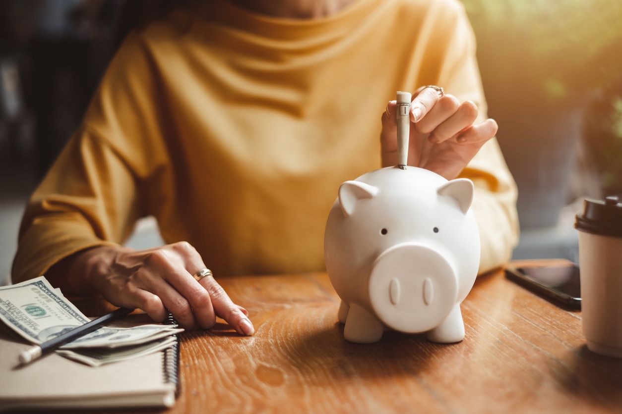 ¿Qué vender para ganar dinero rápido? 7 ideas sencillas y efectivas
